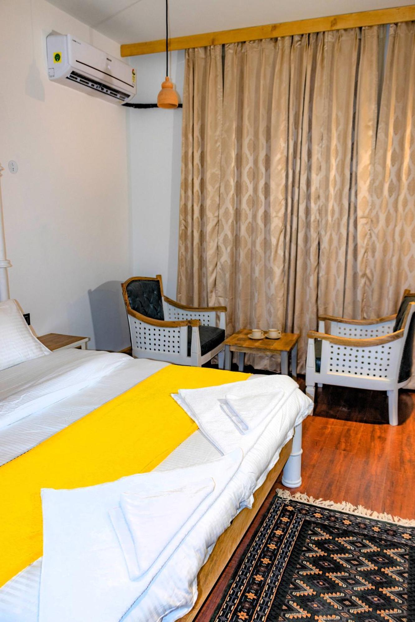 Hotel El Castello ليه المظهر الخارجي الصورة
